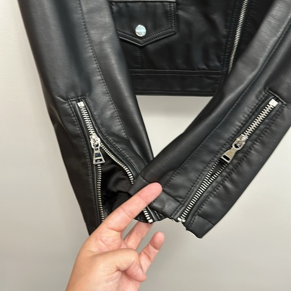 Express Jacket - Picture 4 of 9